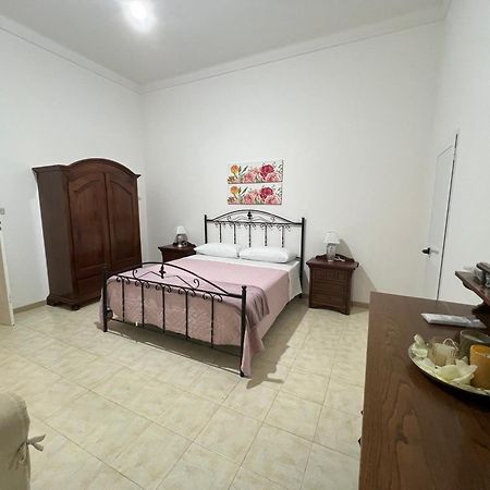 B&B Massafra Nella Tebaide Екстер'єр фото